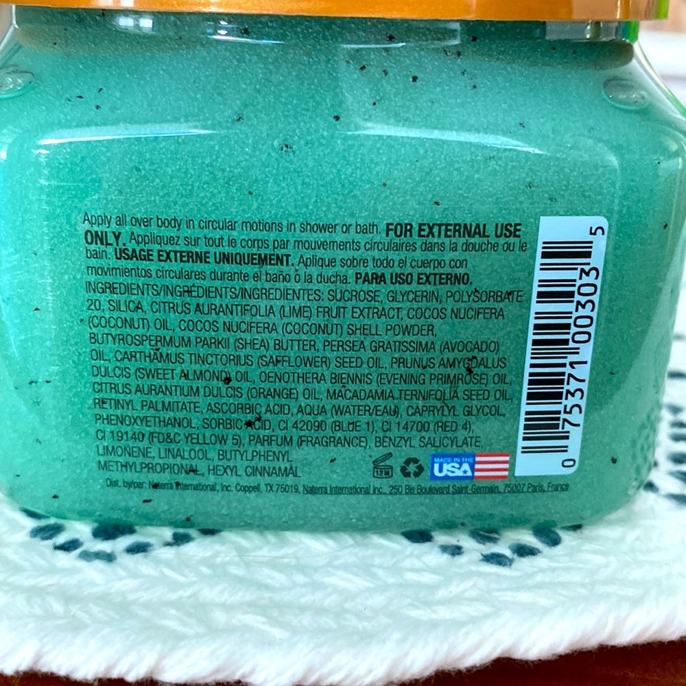🥥🌴TREE HUT SHEA SUGAR SCRUB In Coconut Lime Scent - Picture 4 of 5